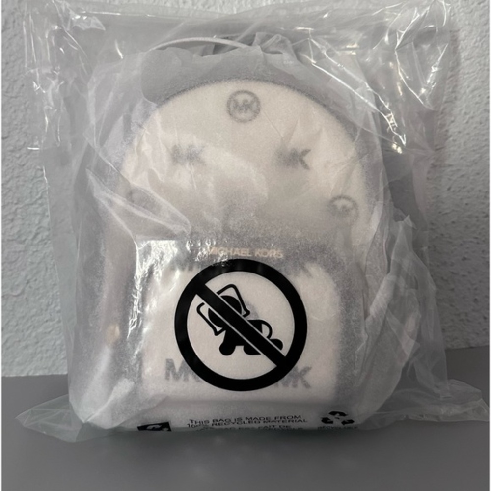 NWT MICHAEL KORS OUTLET Jaycee Extra-Small Logo Debossed Convertible‎ Backpack - Picture 6 of 9